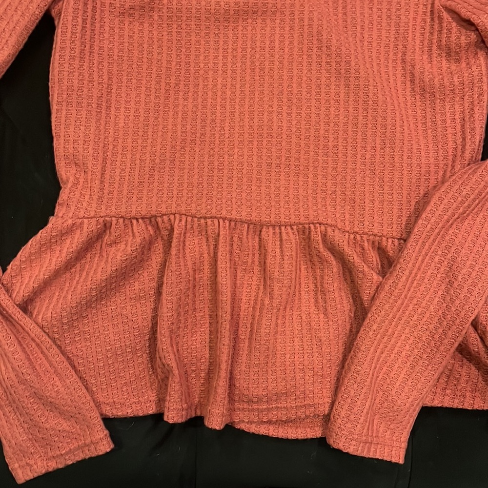 Pink sweater - Picture 3 of 3